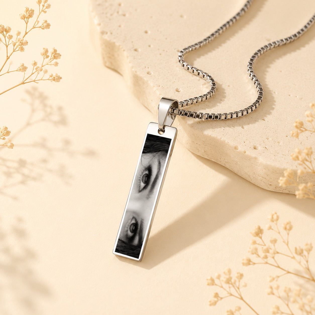 Personalised Eye Engraving Necklace | Custom Photo Jewelry | Ozora